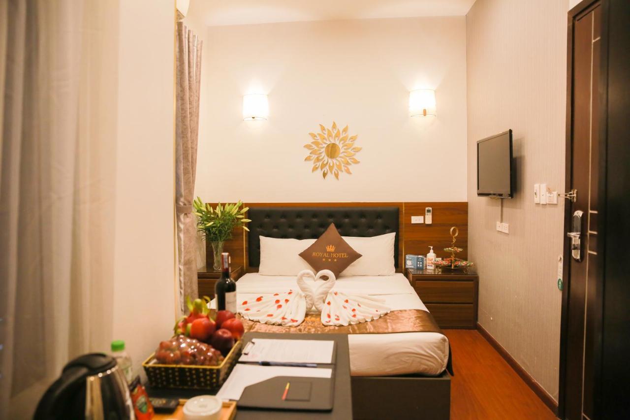 Royal Hotel 河内 外观 照片