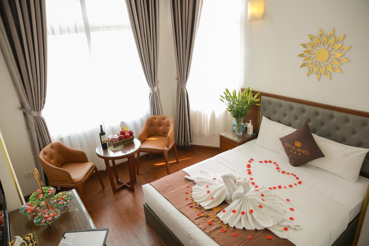 Royal Hotel 河内 外观 照片